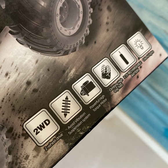 Remote Control Racing Car - Picture 6 of 7